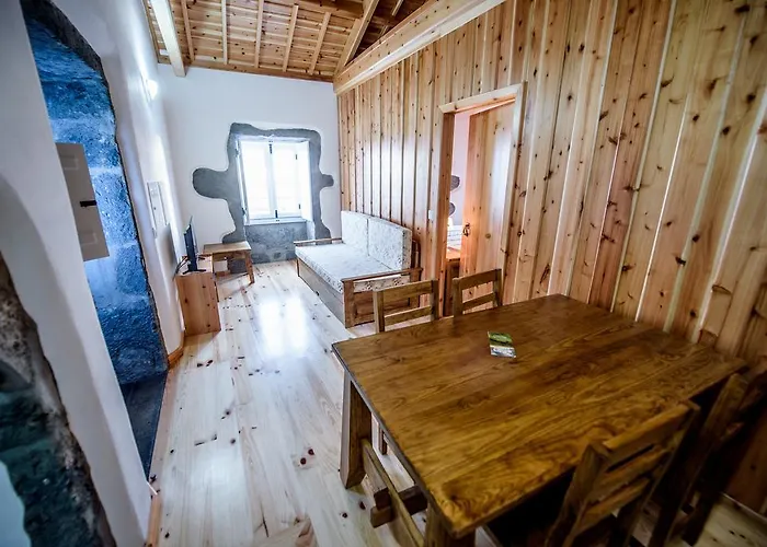 Vakantiehuis Casa Branca Da Chamine Cinco Ribeiras