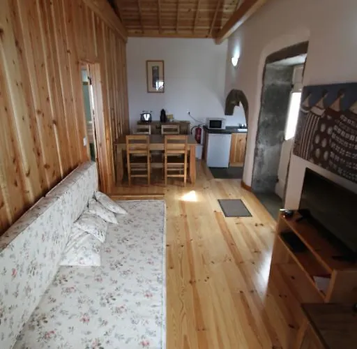 Vakantiehuis Casa Branca Da Chamine Cinco Ribeiras